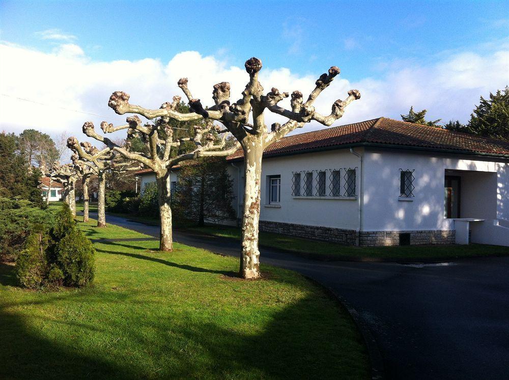 Hotel Domaine Du Pignada Boucau Exterior foto