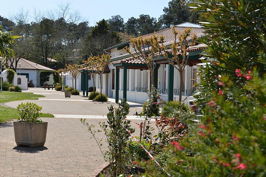 Hotel Domaine Du Pignada Boucau Exterior foto
